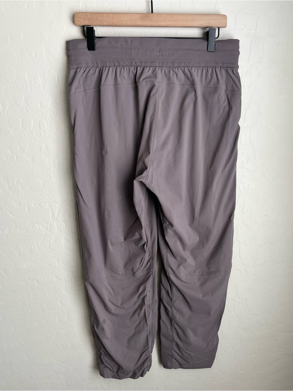 Lululemon Beyond the Studio Crop Pants Grey Lunar Rock Size 10 - Picture 5 of 9